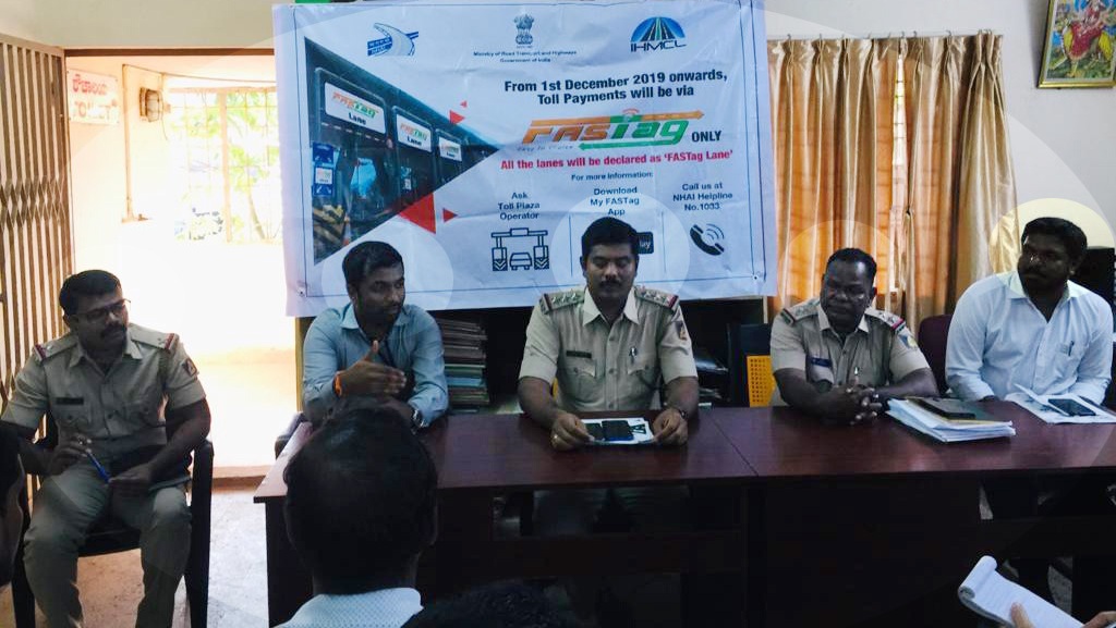 ಡಿ. 1ರಿಂದ ಫಾಸ್ಟ್ಯಾಗ್ ಅಳವಡಿಕೆ ಕಡ್ಡಾಯ : ಪಡುಬಿದ್ರಿ ಪೊಲೀಸ್ ಠಾಣೆಯಲ್ಲಿ ಸಭೆ