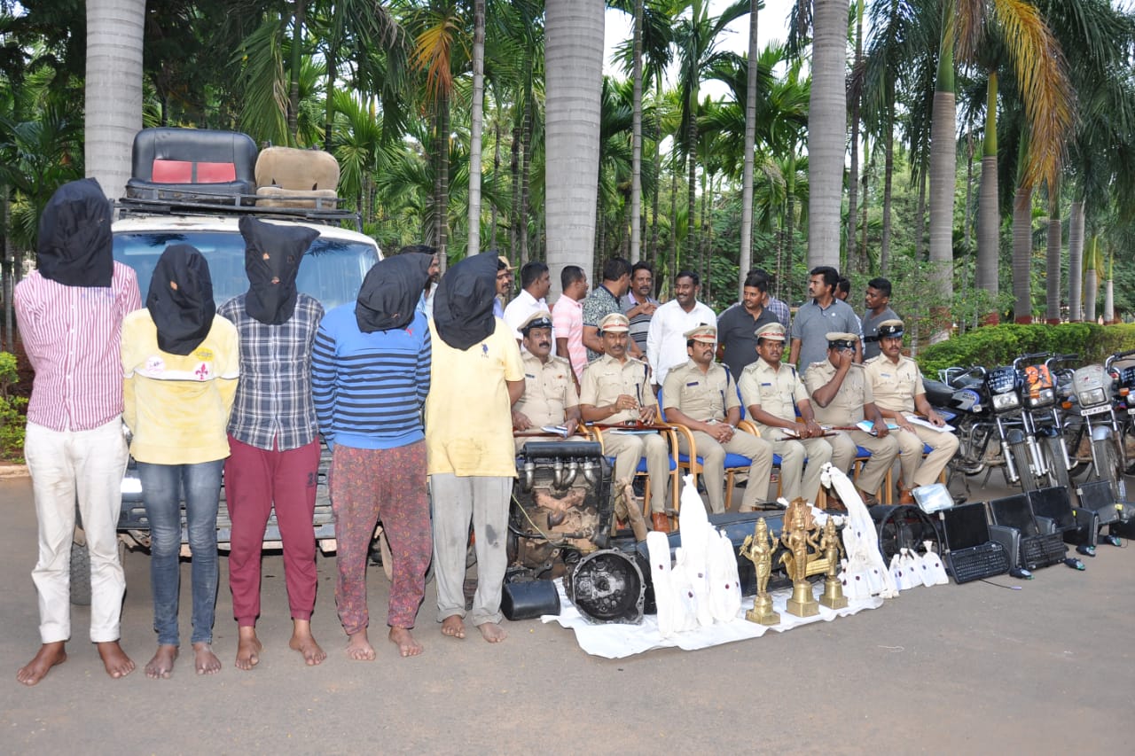 ಕೊಲೆಗೆ ಸಂಚು: ಐವರು ಕುಖ್ಯಾತ ಆರೋಪಿಗಳ ಬಂಧನ