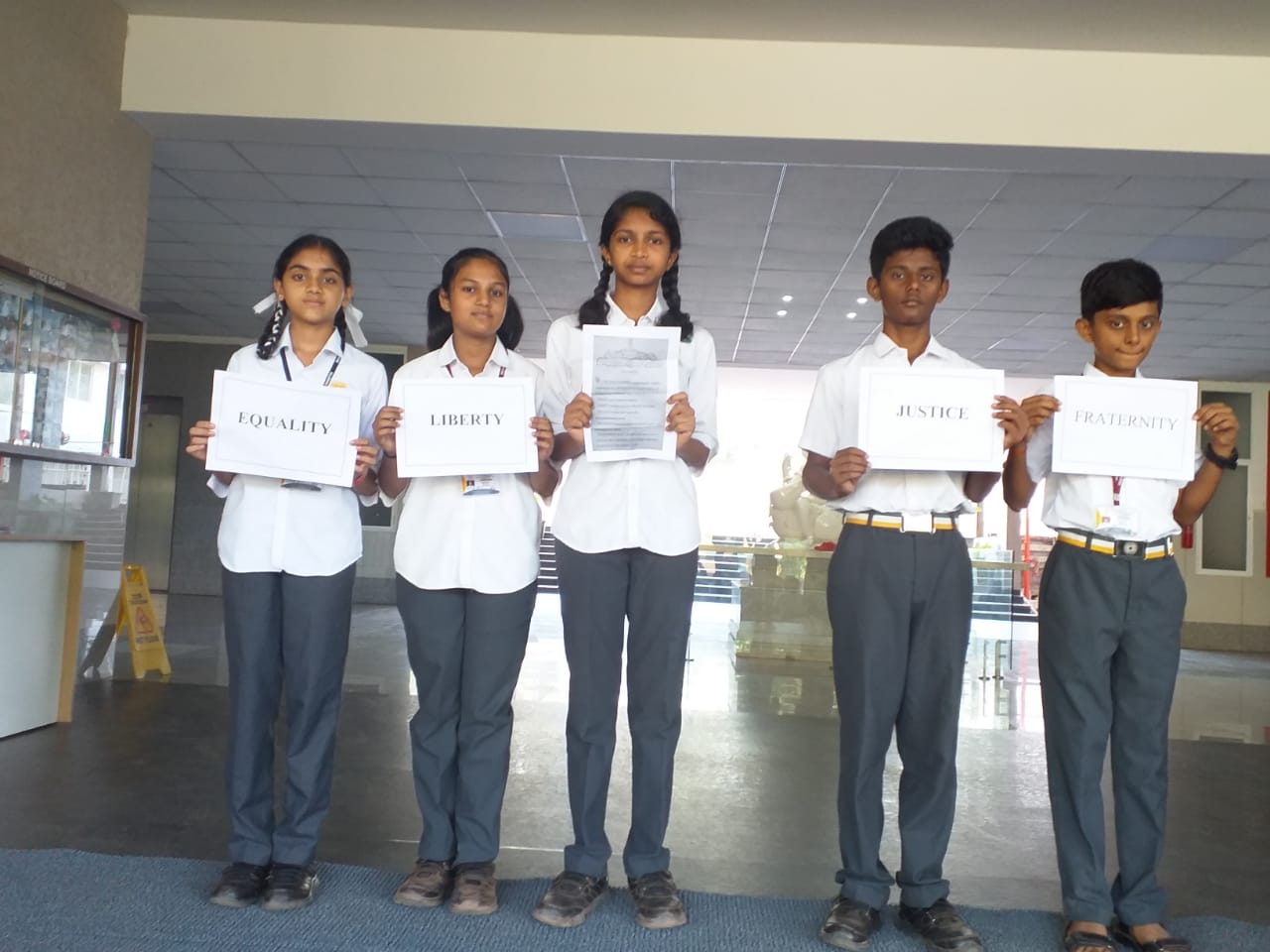 ಮಂಗಳೂರು : ಶಕ್ತಿ ಶಾಲೆಯಲ್ಲಿ ಸಂವಿಧಾನ ದಿನಾಚರಣೆ