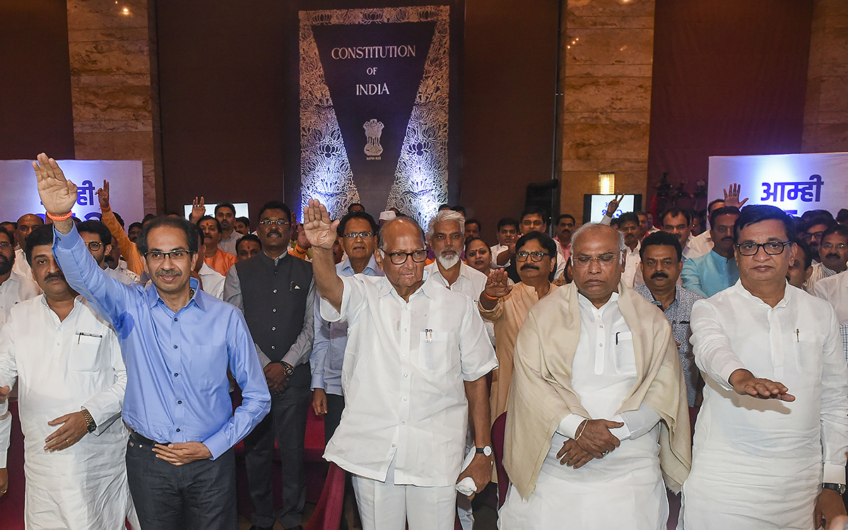 ಈ ಒಂದು ಪದ ಬೇಡ ಎಂದು ಕಾಂಗ್ರೆಸ್, ಎನ್ ಸಿಪಿಯನ್ನು ಒಪ್ಪಿಸಿದ ಶಿವಸೇನೆ ! ಈ ಒಂದು ಪದ ಬೇಡ ಎಂದು ಕಾಂಗ್ರೆಸ್, ಎನ್ ಸಿಪಿಯನ್ನು ಒಪ್ಪಿಸಿದ ಶಿವಸೇನೆ !