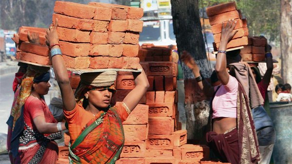 ಆರ್ಥಿಕ ವರ್ಷ 2014ರಿಂದ 2018: ನಿರುದ್ಯೋಗ ಪ್ರಮಾಣ ಎರಡು ಪಟ್ಟು ಹೆಚ್ಚಳ ಎಂದು ಒಪ್ಪಿಕೊಂಡ ಕೇಂದ್ರ ಆರ್ಥಿಕ ವರ್ಷ 2014ರಿಂದ 2018: ನಿರುದ್ಯೋಗ ಪ್ರಮಾಣ ಎರಡು ಪಟ್ಟು ಹೆಚ್ಚಳ ಎಂದು ಒಪ್ಪಿಕೊಂಡ ಕೇಂದ್ರ