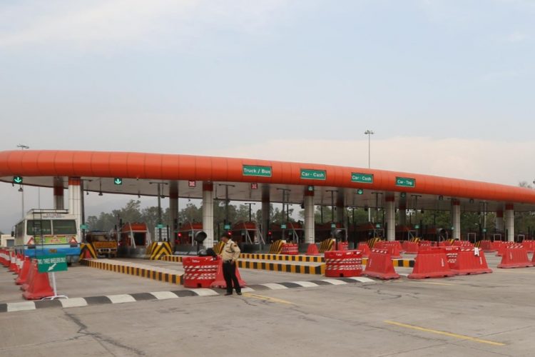 ವಾಹನಗಳಿಗೆ ಕಡ್ಡಾಯ ಫಾಸ್ಟ್ ಟ್ಯಾಗ್ ಅಳವಡಿಕೆ: ಅಂತಿಮ ದಿನಾಂಕ ಮುಂದೂಡಿಕೆ