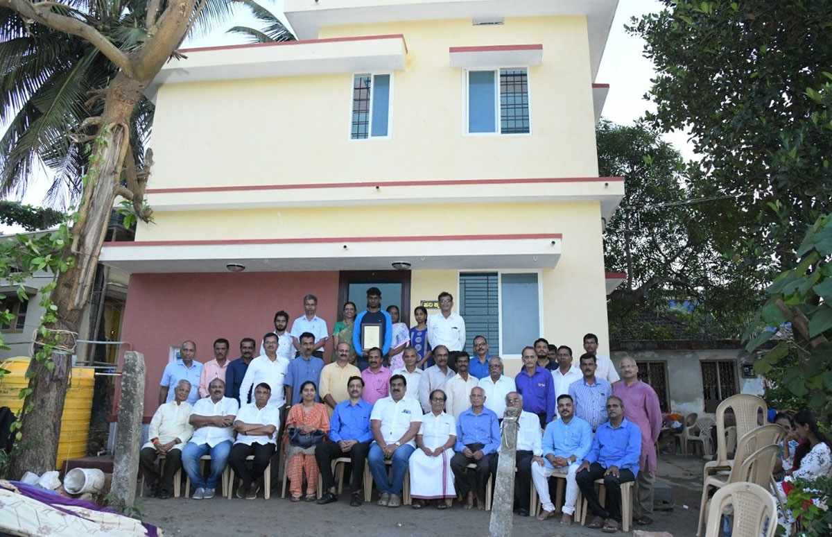 ಯಕ್ಷಗಾನ ಕಲಾರಂಗದಿಂದ ವಿದ್ಯಾರ್ಥಿಯ ಮನೆ ಹಸ್ತಾಂತರ