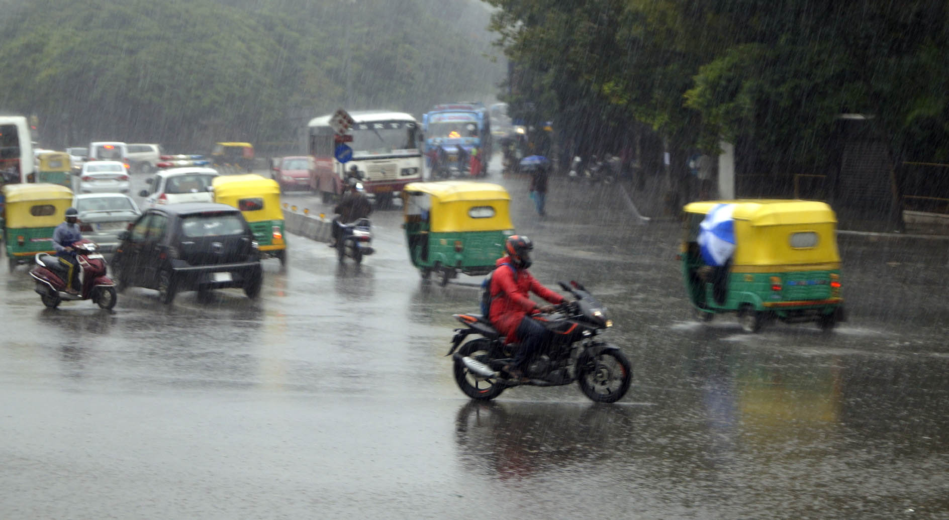 ಬೆಂಗಳೂರು ಸೇರಿ ರಾಜ್ಯದ ವಿವಿಧೆಡೆ ತುಂತುರು ಮಳೆ