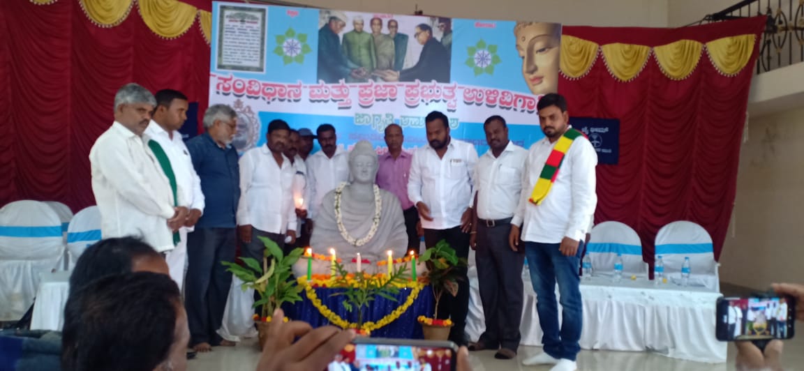 ಸಂವಿಧಾನ ರಚಿಸದಿದ್ದರೆ ನಾವಿನ್ನೂ ಗುಲಾಮರಾಗಿರಬೇಕಾಗಿತ್ತು: ಚಿಂತಕ ಶಿವಸುಂದರ್