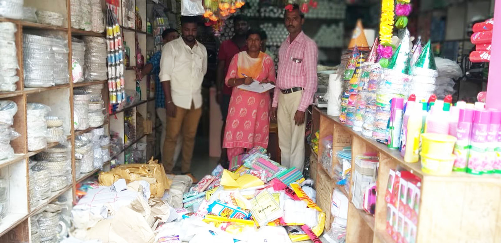 ಉಡುಪಿ: ನಿಷೇಧಿತ ಪ್ಲಾಸ್ಟಿಕ್ ವಶ; ದಂಡ ವಸೂಲಿ