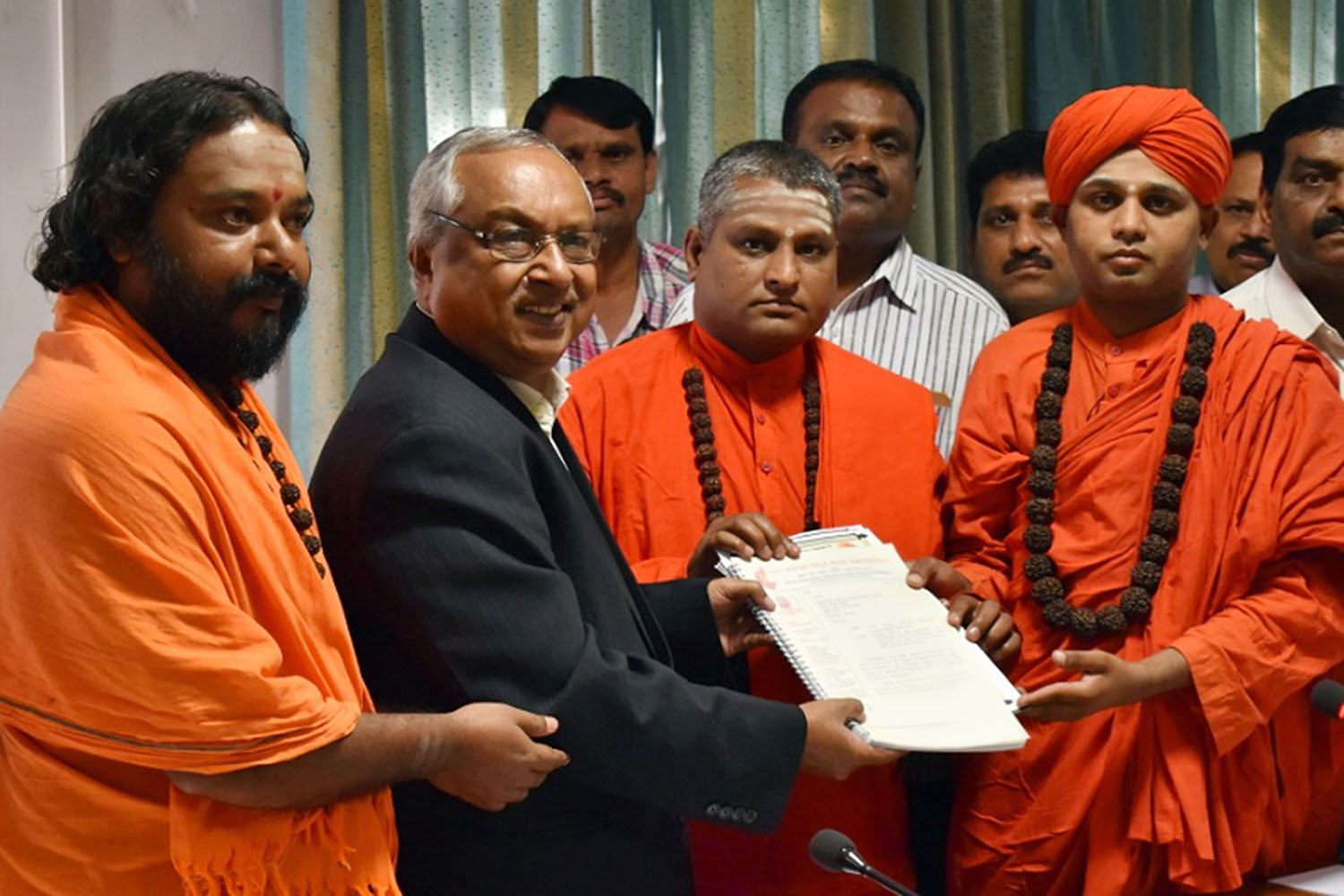 ನಾಗಮೋಹನ್‌ದಾಸ್ ವರದಿಯಿಂದ ಸಾಮಾಜಿಕ ನ್ಯಾಯ ಸಿಗುವಂತಾಗಲಿ: ಪ್ರಸನ್ನಾನಂದಪುರಿ ಸ್ವಾಮೀಜಿ