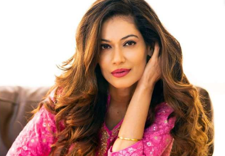 ನೆಹರೂ ಬಗ್ಗೆ ಅವಹೇಳನಕಾರಿ ಹೇಳಿಕೆ: ನಟಿಯನ್ನು ವಶಕ್ಕೆ ಪಡೆದ ಪೊಲೀಸರು