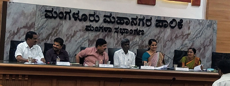 ಸಾರ್ವಜನಿಕರಿಗೆ ತೊಂದರೆಯಾಗದಂತೆ ಮರಳು ಪೂರೈಸಿ: ಸಚಿವರ ಸೂಚನೆ