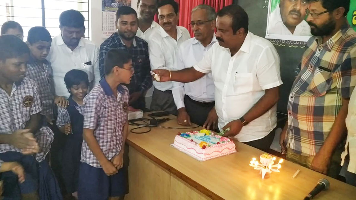 ಉಡುಪಿ ಆಶಾನಿಲಯದಲ್ಲಿ ಕುಮಾರಸ್ವಾಮಿ ಜನ್ಮಾದಿನಾಚರಣೆ