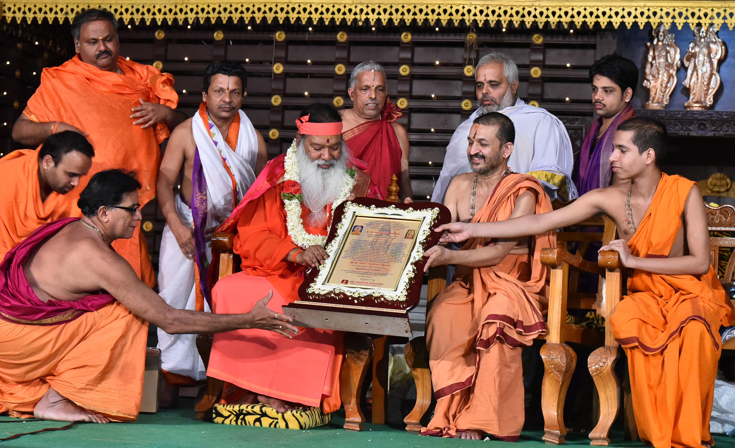 ಉಡುಪಿ: ಶ್ರೀಗಣಪತಿ ಸಚ್ಚಿದಾನಂದ ಸ್ವಾಮೀಜಿಗೆ ಸನ್ಮಾನ