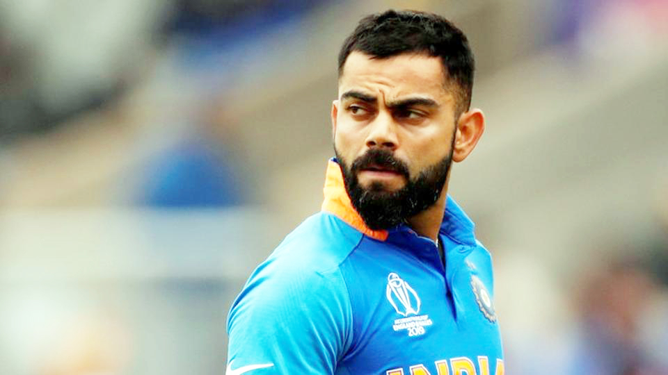 400 ಅಂತರ್‌ರಾಷ್ಟ್ರೀಯ ಪಂದ್ಯಗಳನ್ನಾಡಿದ ಭಾರತದ 8ನೇ ಬ್ಯಾಟ್ಸ್‌ಮನ್ ಕೊಹ್ಲಿ