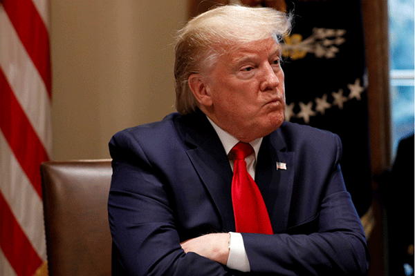 ಅಧಿಕಾರ ದುರ್ಬಳಕೆ: ಡೊನಾಲ್ಡ್ ಟ್ರಂಪ್ಗೆ ಸದನ ವಾಗ್ದಂಡನೆ ಅಧಿಕಾರ ದುರ್ಬಳಕೆ: ಡೊನಾಲ್ಡ್ ಟ್ರಂಪ್ಗೆ ಸದನ ವಾಗ್ದಂಡನೆ