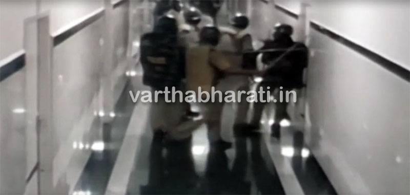 ಐಸಿಯುಗೆ ನುಗ್ಗಿ ಪೊಲೀಸರ ದೌರ್ಜನ್ಯ: ಹೈಲ್ಯಾಂಡ್ ಆಸ್ಪತ್ರೆ ವೈದ್ಯರ ಆರೋಪ ಐಸಿಯುಗೆ ನುಗ್ಗಿ ಪೊಲೀಸರ ದೌರ್ಜನ್ಯ: ಹೈಲ್ಯಾಂಡ್ ಆಸ್ಪತ್ರೆ ವೈದ್ಯರ ಆರೋಪ