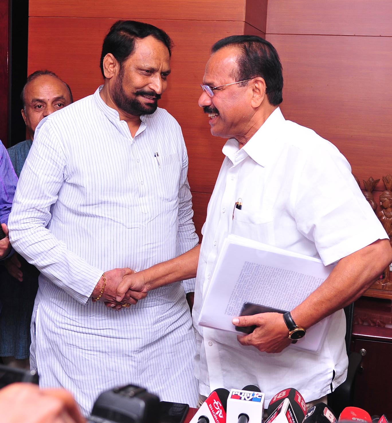 ದ.ಕ.ಜಿಲ್ಲೆ ಪ್ರವೇಶಿಸಲು ಕಾಂಗ್ರೆಸ್ ನಿಯೋಗಕ್ಕೆ ಅವಕಾಶ ಕೊಡಬಾರದು: ಡಿ.ವಿ.ಸದಾನಂದಗೌಡ