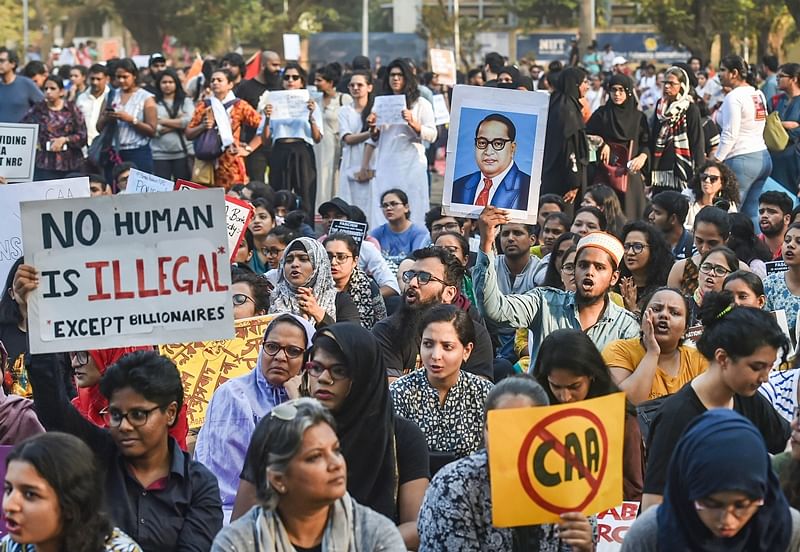 ಪೌರತ್ವ ಸಾಬೀತುಪಡಿಸುವುದು ಹೇಗೆ?: ಆಕ್ರೋಶದ ಹಿನ್ನೆಲೆಯಲ್ಲಿ ಹೇಳಿಕೆ ನೀಡಿದ ಗೃಹ ಸಚಿವಾಲಯ