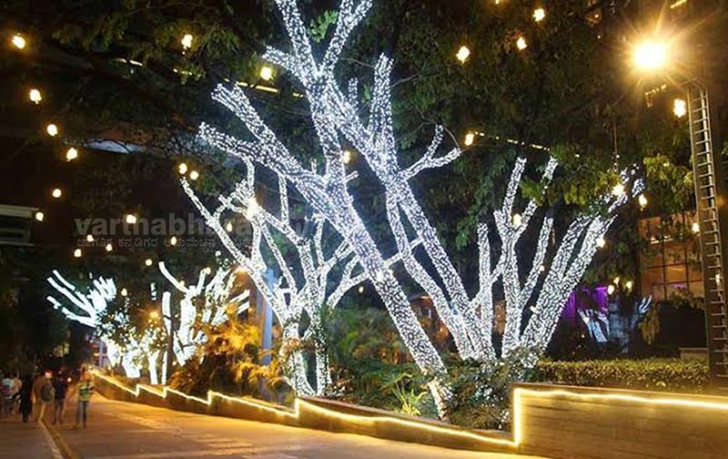 ಸಂಭ್ರಮದ ಕ್ರಿಸ್‌ಮಸ್ ಗೆ ಸಜ್ಜಾದ ರಾಜ್ಯ ರಾಜಧಾನಿ: ಆಕರ್ಷಿಸುತ್ತಿರುವ ಚರ್ಚ್, ಶಾಲೆಗಳು