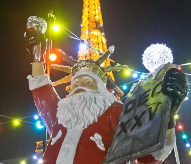 ನೋಟ್ರ ಡಾಮ್‌ನಲ್ಲಿ 2 ಶತಮಾನಗಳಲ್ಲಿ ಮೊದಲ ಬಾರಿಗೆ ಕ್ರಿಸ್ಮಸ್ ಪ್ರಾರ್ಥನೆಯಿಲ್ಲ