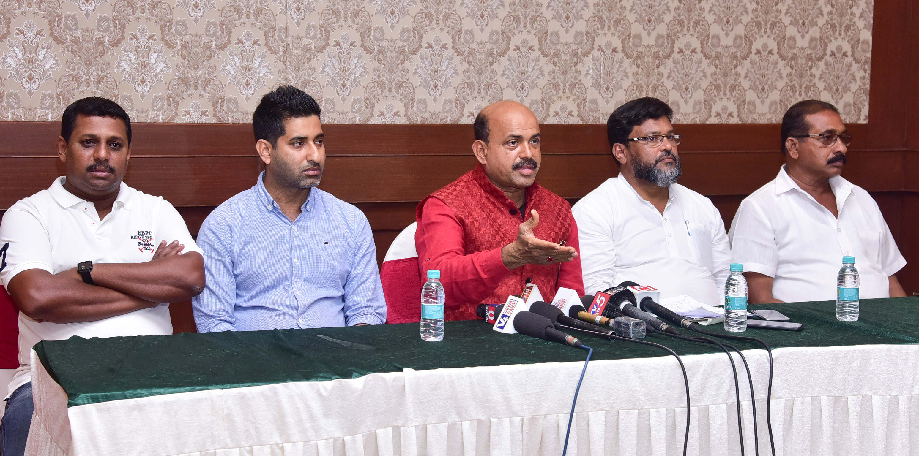 ಮಂಗಳೂರು ಹಿಂಸಾಚಾರಕ್ಕೆ ಜಾತಿ-ಧರ್ಮದ ಲೇಪ ಬೇಡ: ಮೊಯ್ದಿನ್ ಬಾವ