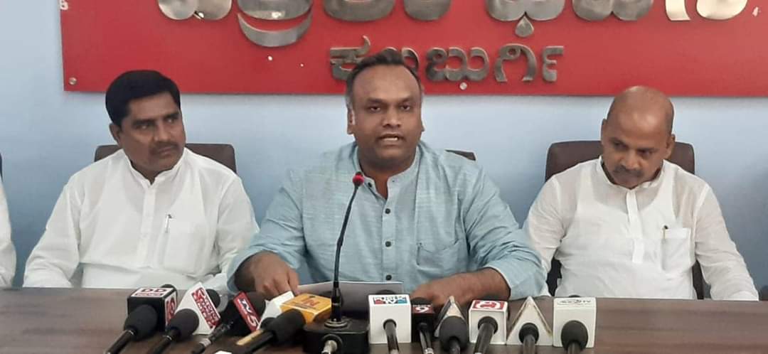 ಅಸ್ಸಾಂನ ಡಿಟೆನ್ಷನ್ ಸೆಂಟರ್‌ನಲ್ಲಿ 45 ಮಂದಿ ಸಾವನ್ನಪ್ಪಿದ್ದಾರೆ: ಮಾಜಿ ಸಚಿವ ಪ್ರಿಯಾಂಕ್ ಖರ್ಗೆ