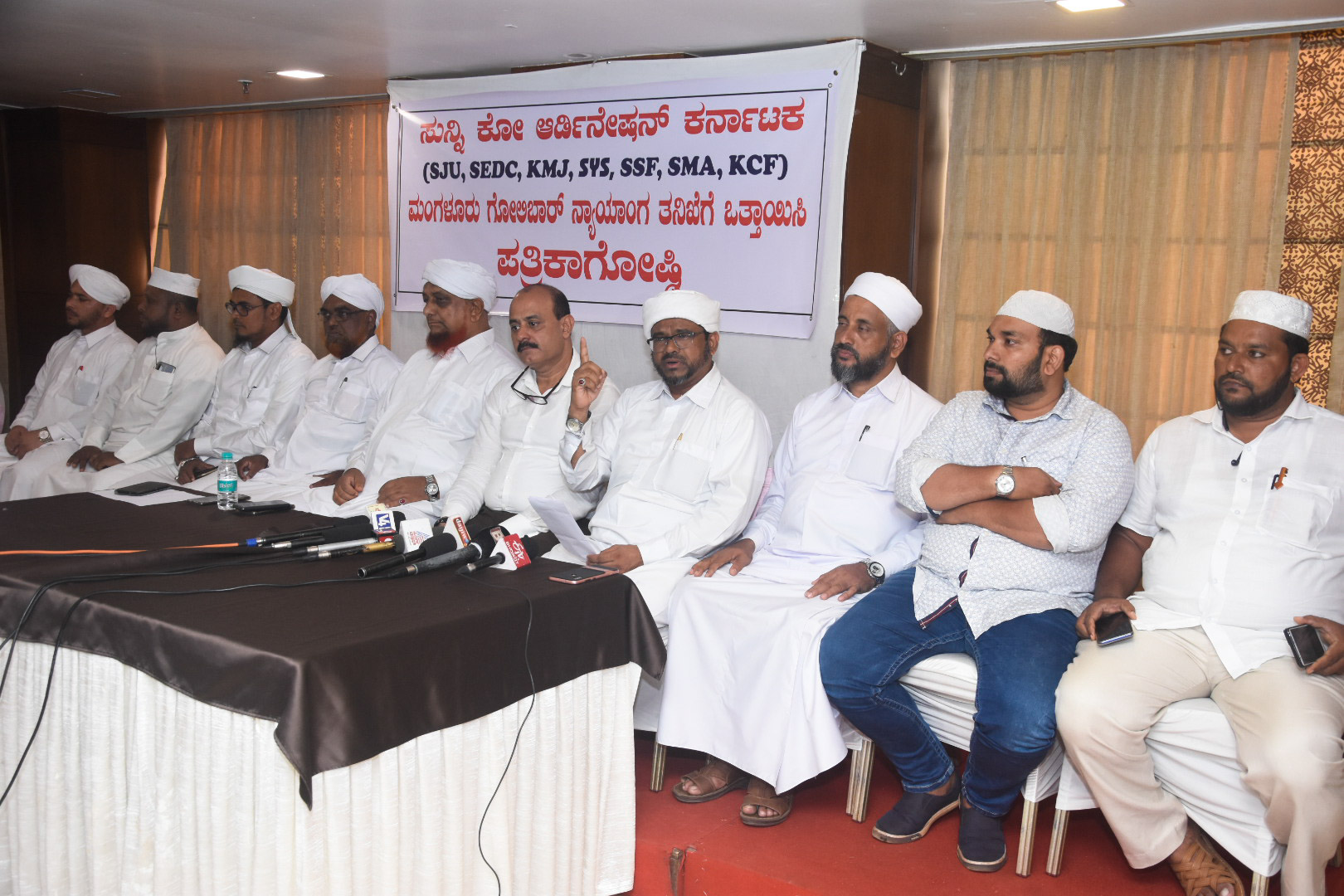 ಮುಸ್ಲಿಂ ಸಮುದಾಯವನ್ನು ಗುರಿಯಾಗಿಸಿಕೊಂಡ ಪೊಲೀಸರಿಂದ ಭಯದ ವಾತಾವರಣ ಸೃಷ್ಟಿ