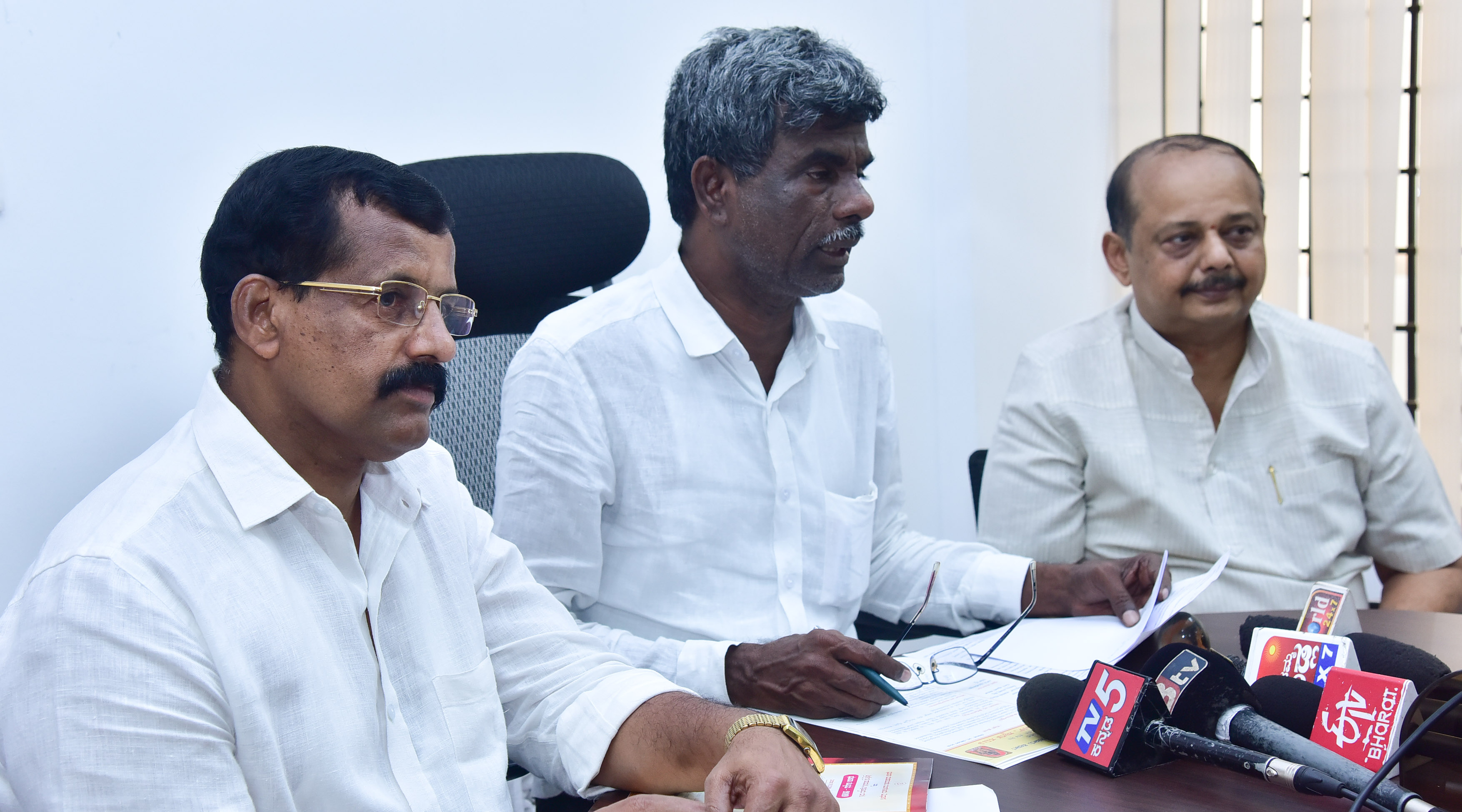 ಕೆಲ ನಿರ್ಧಾರಗಳನ್ನು ಹಿರಿಯ ಅಧಿಕಾರಿಗಳೇ ಕೈಗೊಳ್ಳುತ್ತಾರೆ: ಕೋಟ ಶ್ರೀನಿವಾಸ ಪೂಜಾರಿ