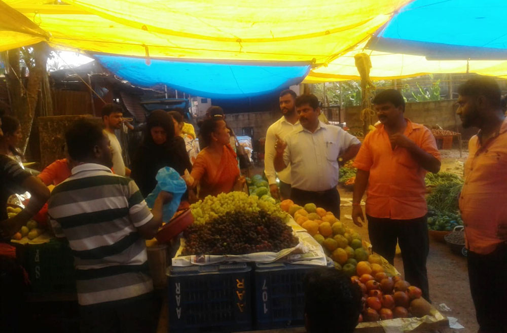 ಶಿರ್ವ ಸಂತೆಗೆ ದಾಳಿ: 60ಕೆ.ಜಿ. ನಿಷೇಧಿತ ಪ್ಲಾಸ್ಟಿಕ್ ವಶ