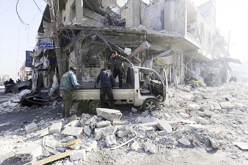 ವಾಯುವ್ಯ ಸಿರಿಯಾದಲ್ಲಿ ತೀವ್ರ ಬಾಂಬ್ ದಾಳಿ:  2ಲಕ್ಷಕ್ಕೂ ಹೆಚ್ಚು ನಾಗರಿಕರ ಪಲಾಯನ