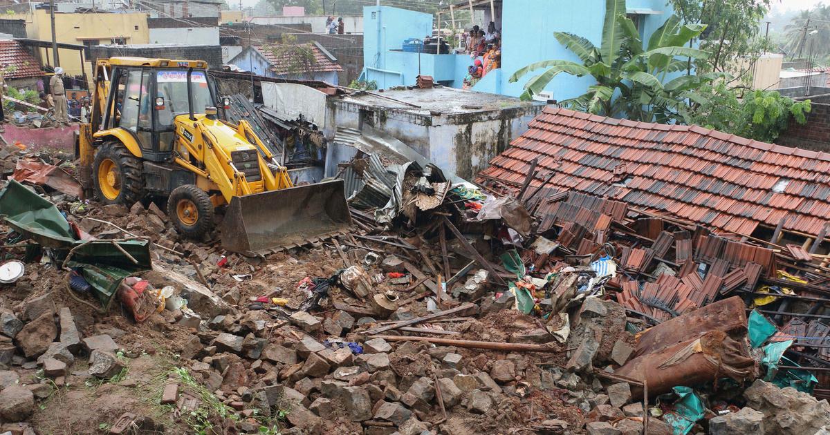 ದಲಿತರನ್ನು ದೂರವಿರಿಸಲು ಆವರಣ ಗೋಡೆ ನಿರ್ಮಿಸಲಾಗಿತ್ತು: ಸಂತ್ರಸ್ತ ಕುಟುಂಬಗಳ ಆರೋಪ