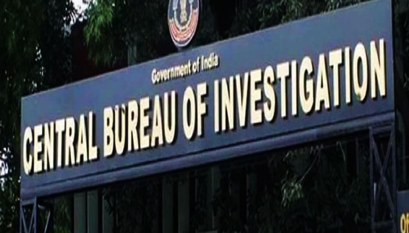 ಎರಡು ಲಕ್ಷ ಶಸ್ತ್ರಾಸ್ತ್ರ ಪರವಾನಿಗೆ ಪ್ರಕರಣ: ಜಮ್ಮು-ಕಾಶ್ಮೀರದಲ್ಲಿ ಮಾಜಿ ಸರಕಾರಿ ಅಧಿಕಾರಿಗಳ ಮೇಲೆ ಸಿಬಿಐ ದಾಳಿ