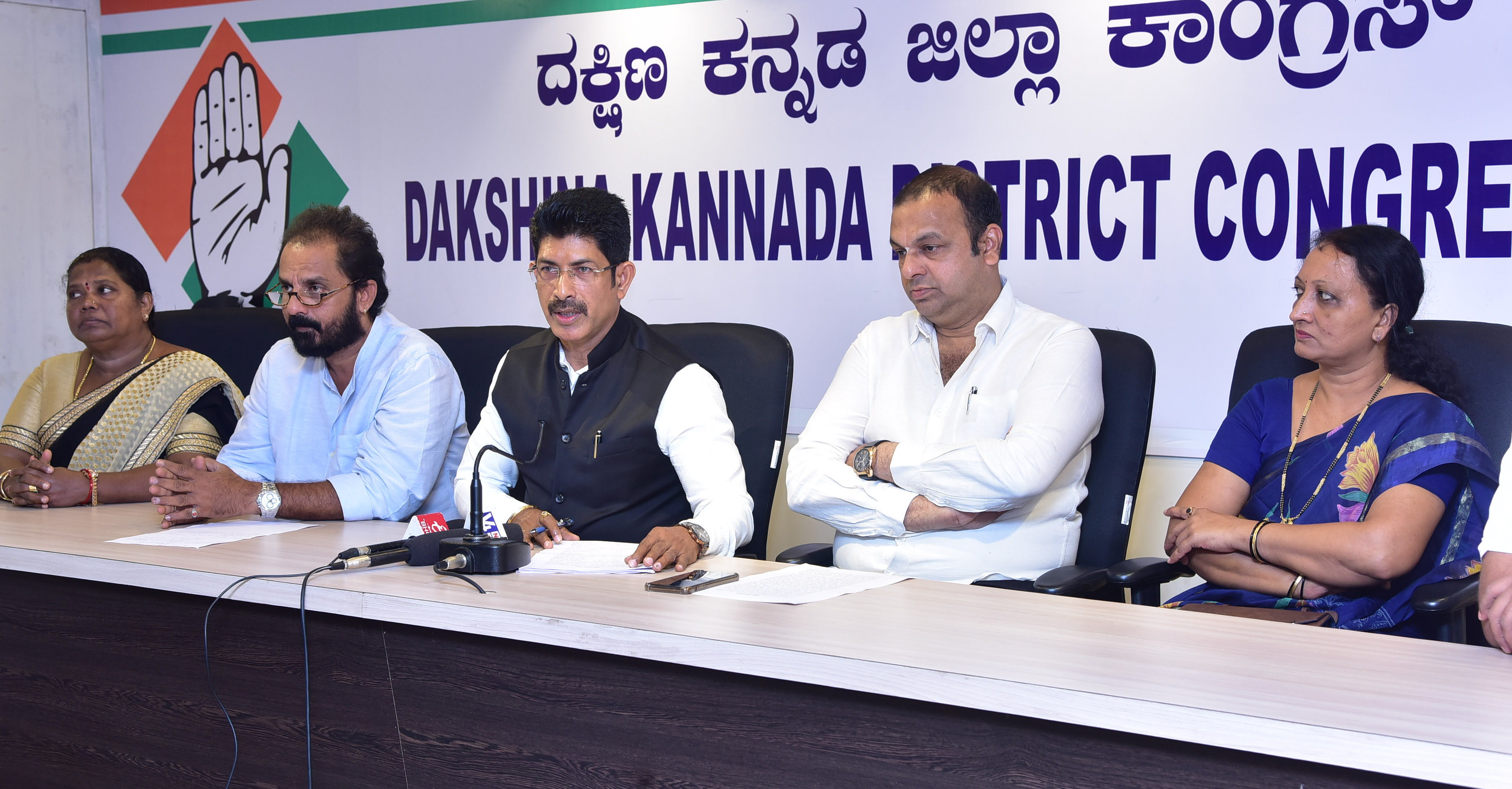 ಎನ್‌ಆರ್‌ಸಿ ವಿರುದ್ಧ ಧ್ವನಿ ಎತ್ತದಿದ್ದರೆ ದೇಶದ ಅಸ್ತಿತ್ವಕ್ಕೆ ಧಕ್ಕೆ : ಡಿಸಿಸಿ ವಕ್ತಾರ ಎ.ಸಿ.ವಿನಯರಾಜ್