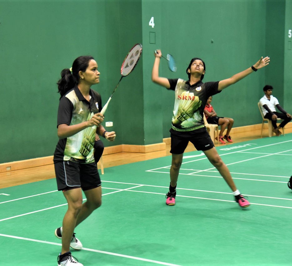 ದ.ವಲಯ ಅಂತರ ವಿವಿ ಮಹಿಳಾ ಬ್ಯಾಡ್ಮಿಂಟನ್ : ಜೈನ್, ಕಲ್ಲಿಕೋಟೆ, ಆಂಧ್ರ, ಎಸ್‌ಆರ್‌ಎಂ ವಿವಿ ಸೆಮಿಫೈನಲಿಗೆ