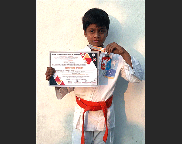 ರಾಷ್ಟ್ರೀಯ ಮಟ್ಟದ ಕರಾಟೆ ಸ್ಪರ್ಧೆಯಲ್ಲಿ ಅಫ್ಲಾಹ್ ಅಮನ್ ಗೆ ಚಿನ್ನದ ಪದಕ