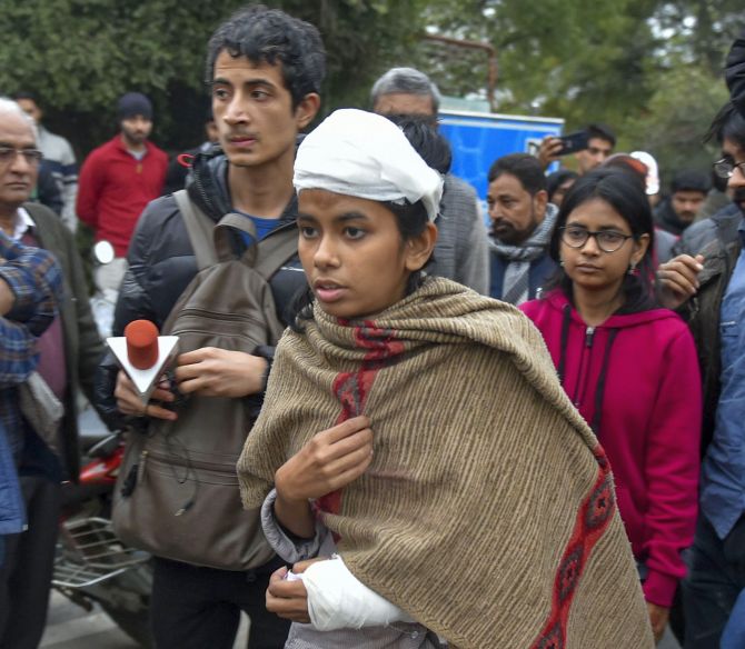 ಜೆಎನ್‌ಯು ಘರ್ಷಣೆ: ಐಶೆ ಘೋಷ್ ಸಹಿತ 9 ಮಂದಿ ವಿರುದ್ಧ ಆರೋಪ ದಾಖಲು