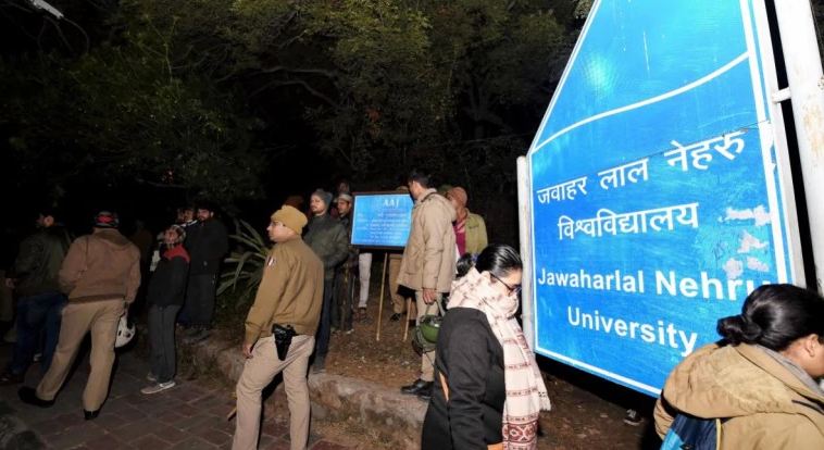 ಜೆಎನ್‌ಯು ಹಿಂಸಾಚಾರದ ವೇಳೆ ಬೀದಿ ದೀಪ ಆರಿಸಿದ್ದ ಪೊಲೀಸರು: indiatoday.in ಕುಟುಕು ಕಾರ್ಯಾಚರಣೆಯಲ್ಲಿ ಬಹಿರಂಗ