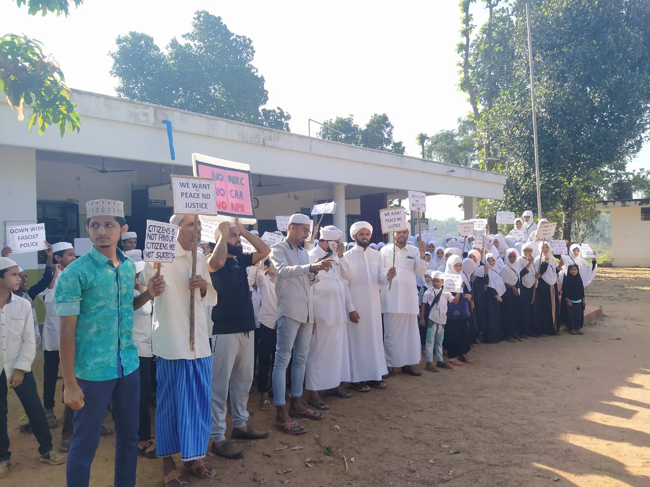 ತೆಕ್ಕಾರು: ಪೌರತ್ವ ಕಾಯ್ದೆ ವಿರುದ್ಧ ಎಸ್ ಬಿ ಎಸ್ ವತಿಯಿಂದ ಪ್ರತಿಭಟನೆ