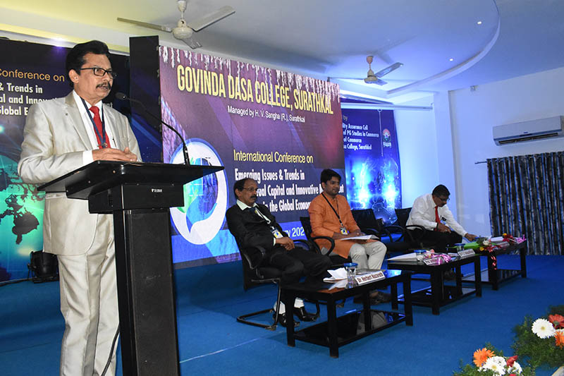 ಜ್ಞಾನ ಸಂಪತ್ತಿನ ವಿನಿಮಯ ಅತ್ಯಗತ್ಯ: ಯಡಪಡಿತ್ತಾಯ