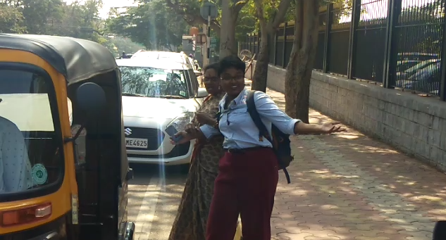 ಫ್ರೀ ಕಾಶ್ಮೀರ್ ಭಿತ್ತಿ ಪತ್ರ ಪ್ರದರ್ಶನ: ಯುವತಿ ಪರ ವಕಾಲತ್ತು ವಹಿಸದಿರಲು ವಕೀಲರ ನಿರ್ಧಾರ