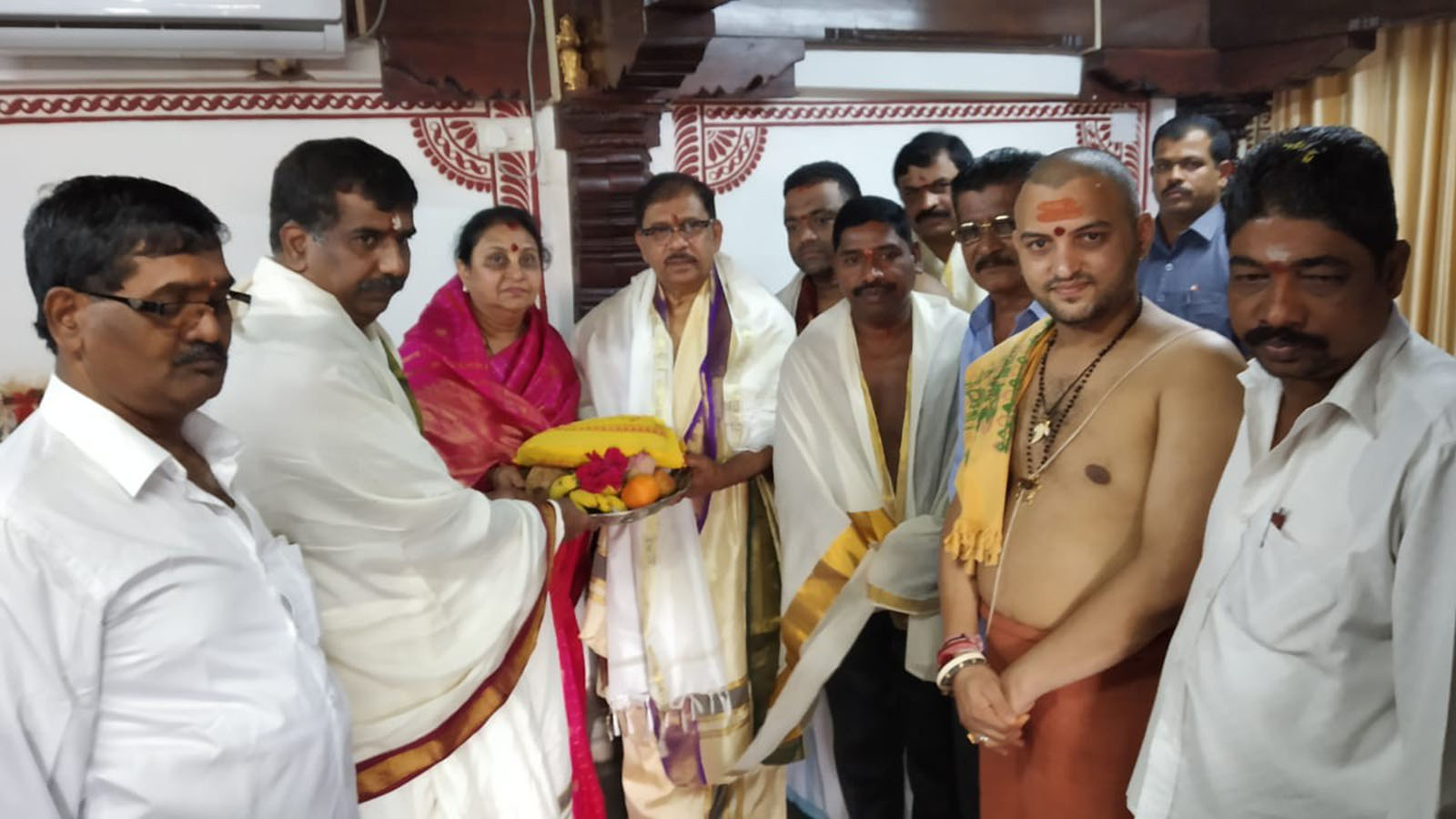 ಕೊಲ್ಲೂರು ದೇವಸ್ಥಾನಕ್ಕೆ ಡಾ.ಜಿ.ಪರಮೇಶ್ವರ್