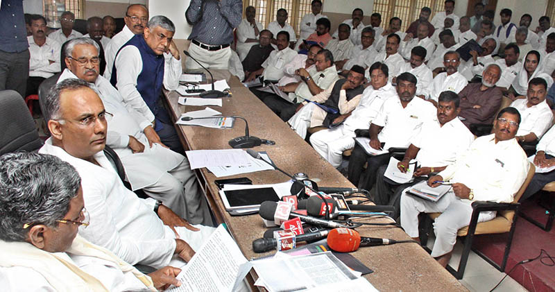 ಭಾರತವನ್ನು ಹಿಂದೂರಾಷ್ಟ್ರವಾಗಲು ದಲಿತರು, ಹಿಂದುಳಿದವರು, ಅಲ್ಪಸಂಖ್ಯಾತರು ಬಿಡುವುದಿಲ್ಲ: ಸಿದ್ದರಾಮಯ್ಯ