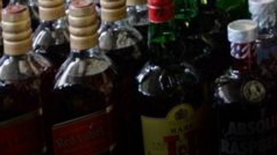 ಸುಂಕಮುಕ್ತ ಮದ್ಯ ಖರೀದಿಯನ್ನು ಒಂದು ಬಾಟಲ್‌ಗೆ ಸೀಮಿತಗೊಳಿಸುವ ಸಾಧ್ಯತೆ