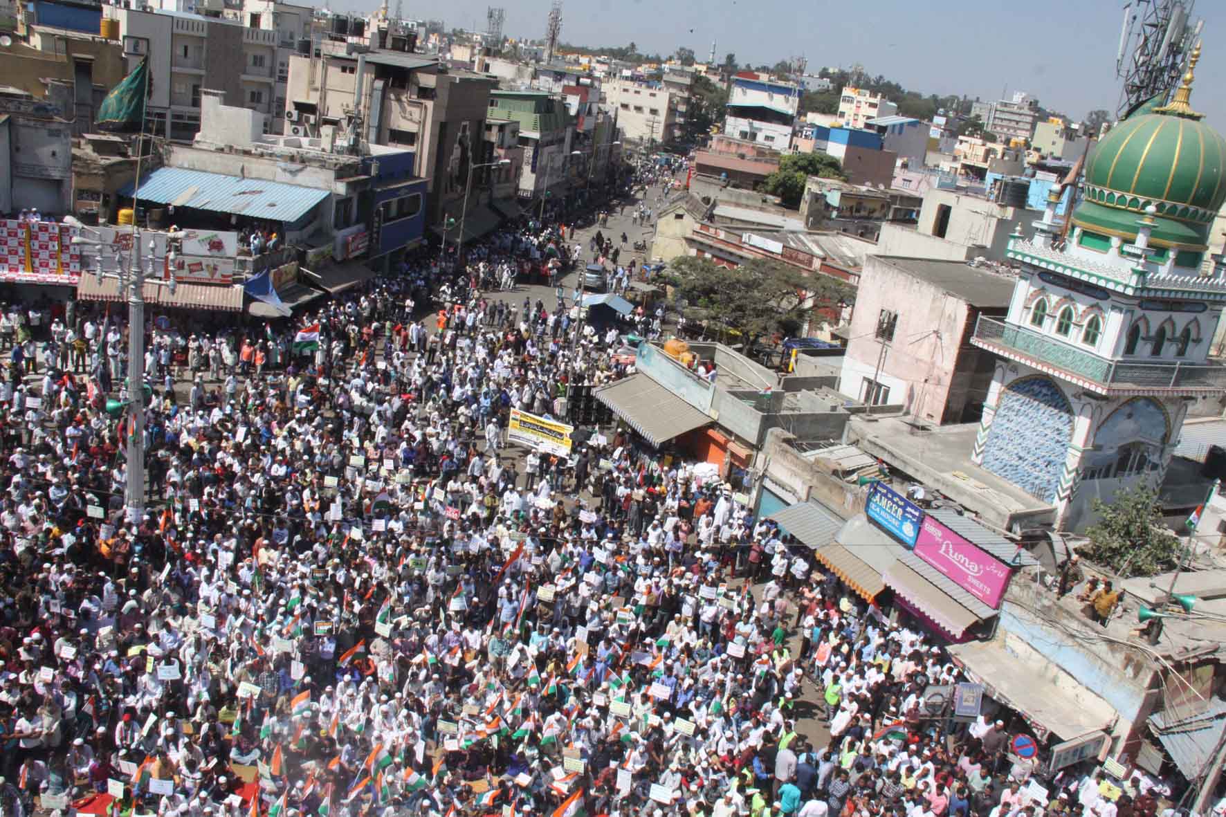 ಸಿಎಎ-ಎನ್‌ಆರ್‌ಸಿ ವಿರೋಧಿಸಿ ಪ್ರತಿಭಟನೆ: ಶಿವಾಜಿನಗರದಲ್ಲಿ ಅಘೋಷಿತ ಬಂದ್