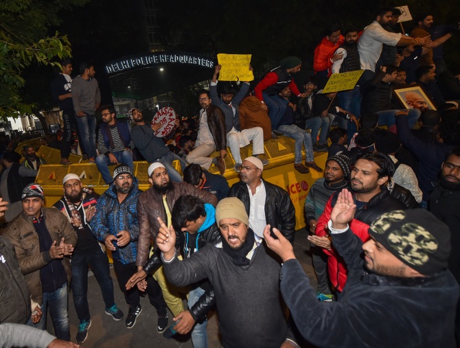 ಜಾಮಿಯಾ ಹಿಂಸಾಚಾರ: ಮಾ.16ರೊಳಗೆ ವರದಿ ಸಲ್ಲಿಸಲು ಪೊಲೀಸರಿಗೆ ಕೋರ್ಟ್ ನಿರ್ದೇಶ