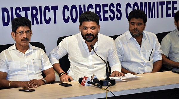 ನಿರ್ದಿಷ್ಟ ಸಮುದಾಯವನ್ನು ನಿಂದಿಸುವ ಚಾಳಿ ಮುಂದುವರಿಸಿದರೆ ಕಪ್ಪುಬಾವುಟ ಪ್ರದರ್ಶನ: ಮಿಥುನ್ ರೈ ಎಚ್ಚರಿಕೆ