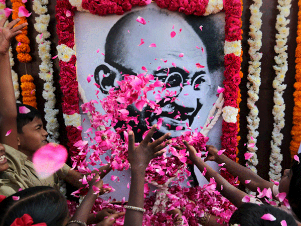 ಬಾಪು ನಿನ್ನನ್ನು ಹೇಗೆ ಸ್ಮರಿಸಲಿ?