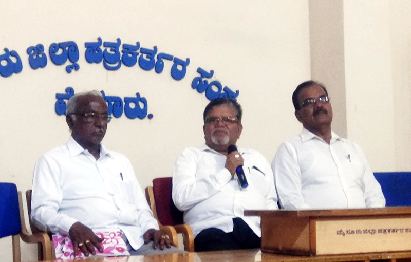 ಮುಖ್ಯ ಶಿಕ್ಷಕ, ಬಿಷಪ್ ರಿಂದ ಸಹಶಿಕ್ಷಕಿಗೆ ಲೈಂಗಿಕ ಕಿರುಕುಳ: ದಲಿತ ವೆಲ್‍ಫೇರ್ ಟ್ರಸ್ಟ್ ಅಧ್ಯಕ್ಷ ಶಾಂತರಾಜು ಆರೋಪ