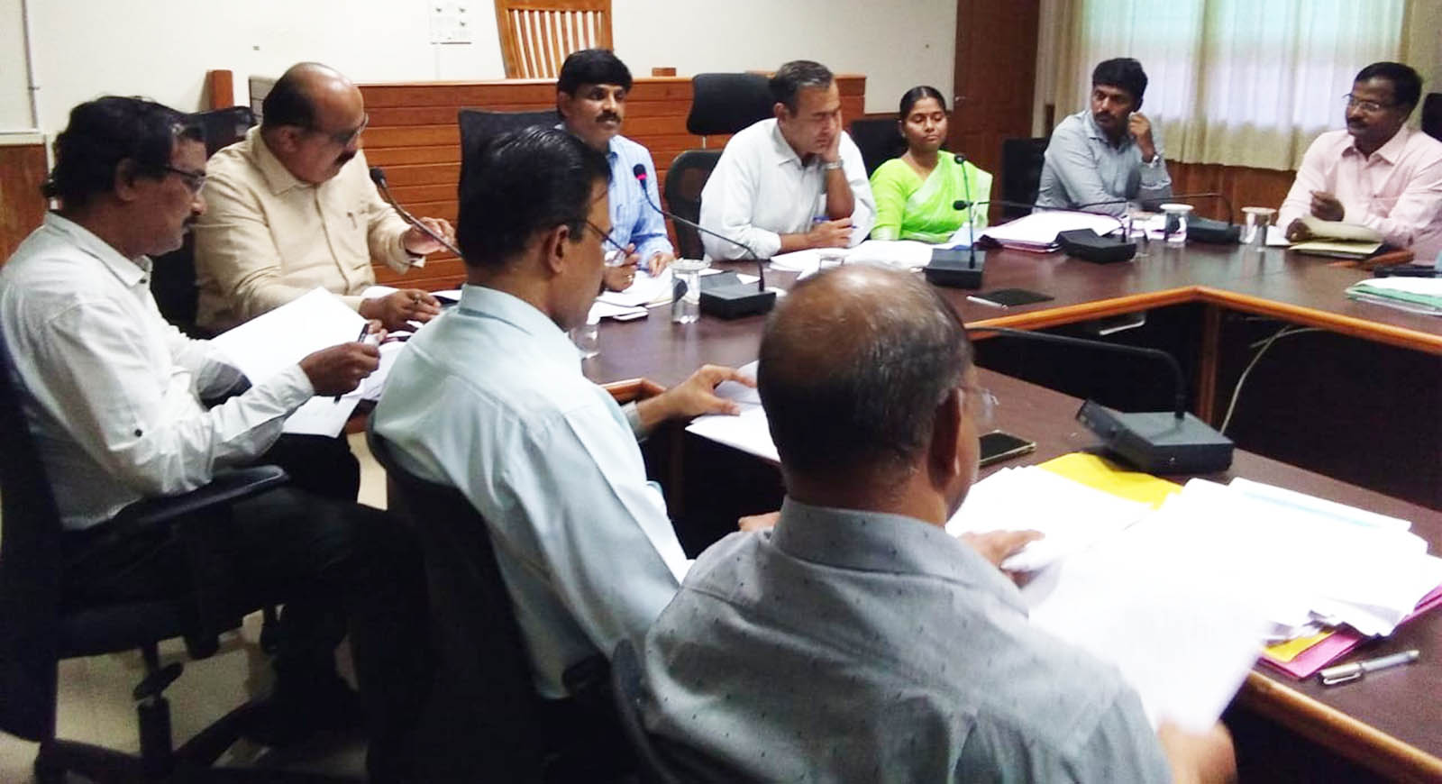 ಜಿಲ್ಲೆಯ ಎಲ್ಲಾ ಸರಕಾರಿ ಶಾಲೆಗಳಲ್ಲಿ ಆಟದ ಮೈದಾನ ನಿರ್ಮಿಸಿ: ಎಂ.ಮಹೇಶ್ವರ್ ರಾವ್