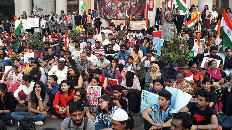 ಸಿಎಎ-ಎನ್‌ಆರ್‌ಸಿ ವಿರೋಧಿಸಿ ಬೀದಿಗಿಳಿದ ‘ಬುರ್ಖಾ ಔರ್ ಬಿಂದಿ’