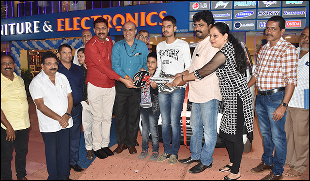 ಮಂಗಳೂರು: ‘ಶಾಪ್ ಆ್ಯಂಡ್ ವಿನ್’ ವಿಕೆ ಉತ್ಸವ ಲಕ್ಕಿ ಡ್ರಾ