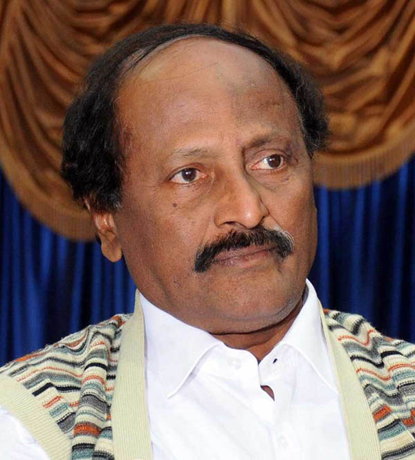 ರಾಜಕಾರಣಿಗಳ ತಪ್ಪು ಕೆಲಸಗಳಿಗೆ ಪಂಕ್ಚರ್ ಹಾಕಬೇಕು: ಸಾಹಿತಿ ಕುಂ.ವೀರಭದ್ರಪ್ಪ